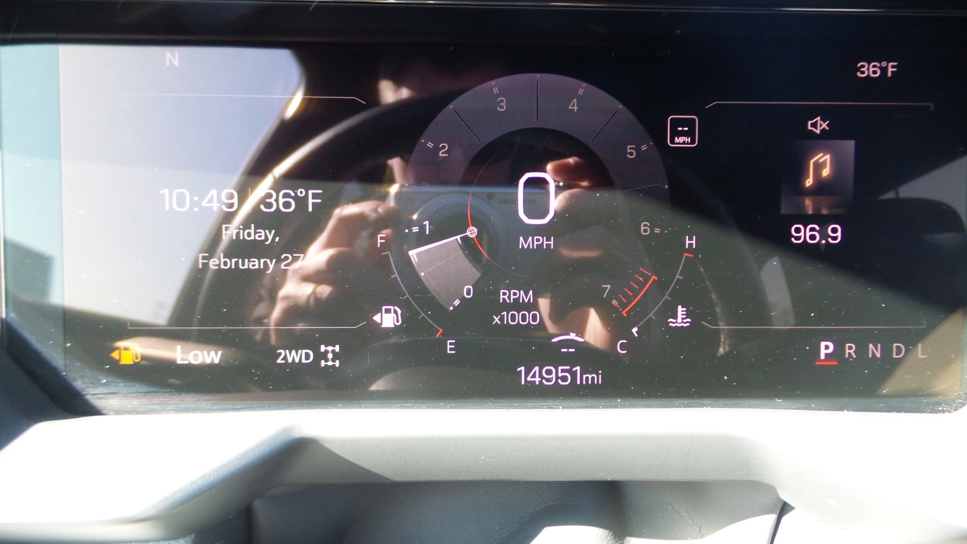 Used 2025 GMC Acadia Elevation AWD/4WD image 17
