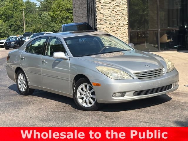 Used 2002 Lexus ES 330 FWD image 1