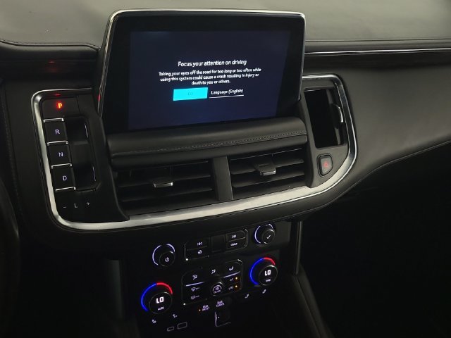 Used 2022 Chevrolet Suburban LT RWD image 28