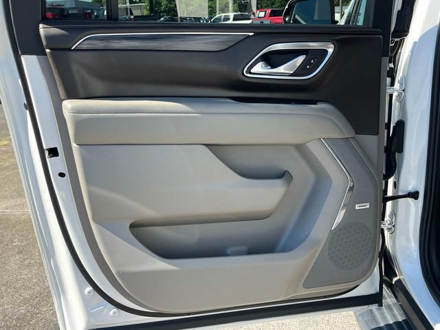 Used 2023 GMC Yukon XL SLT w/ SLT Premium Package AWD/4WD image 24