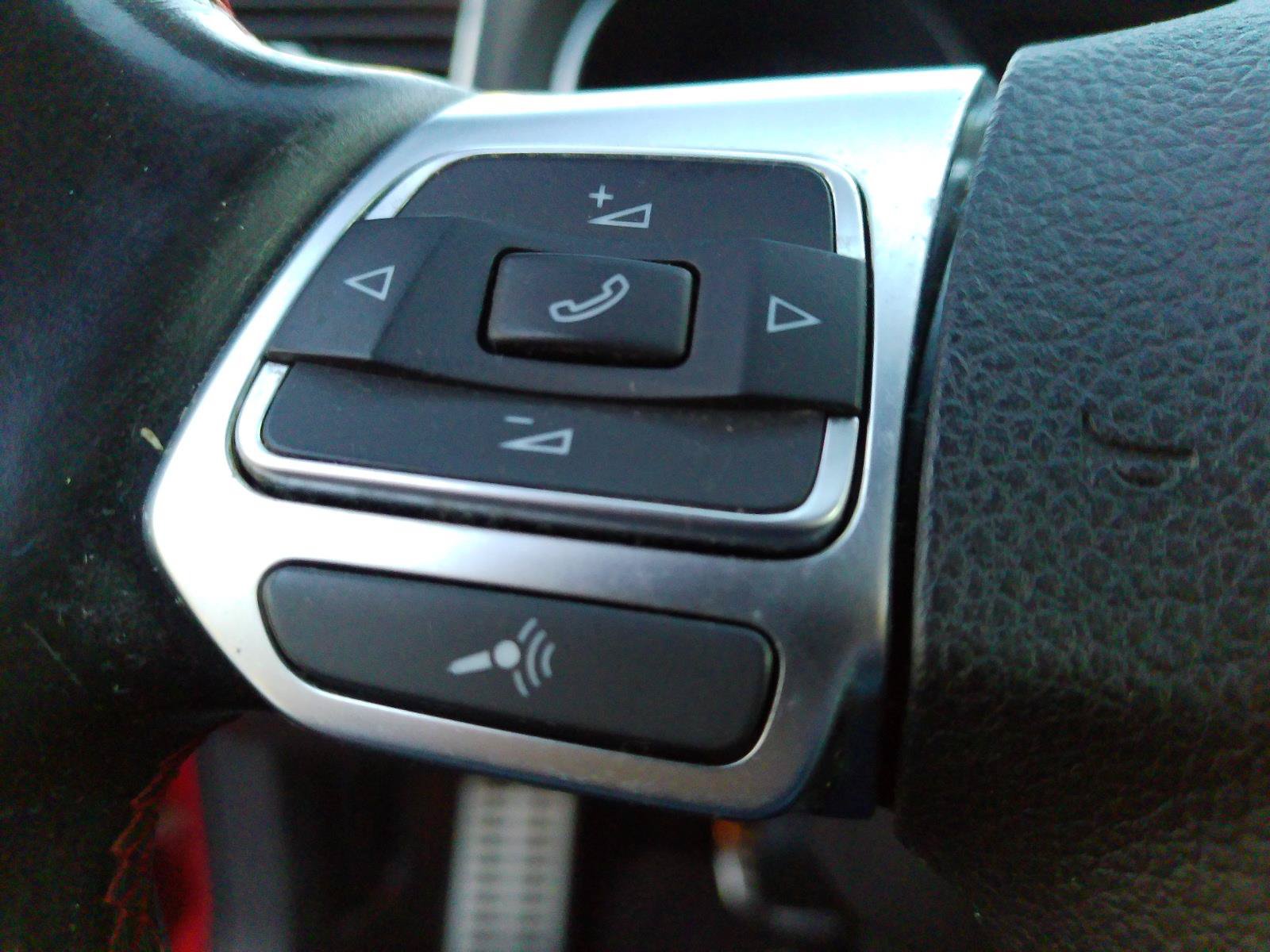 Used 2012 Volkswagen GTI 4-Door FWD image 9