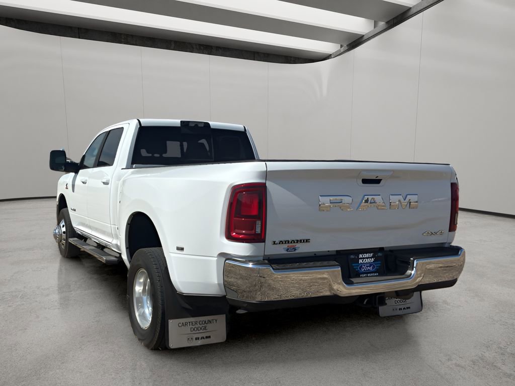 Used 2025 RAM 3500 Laramie AWD/4WD image 3