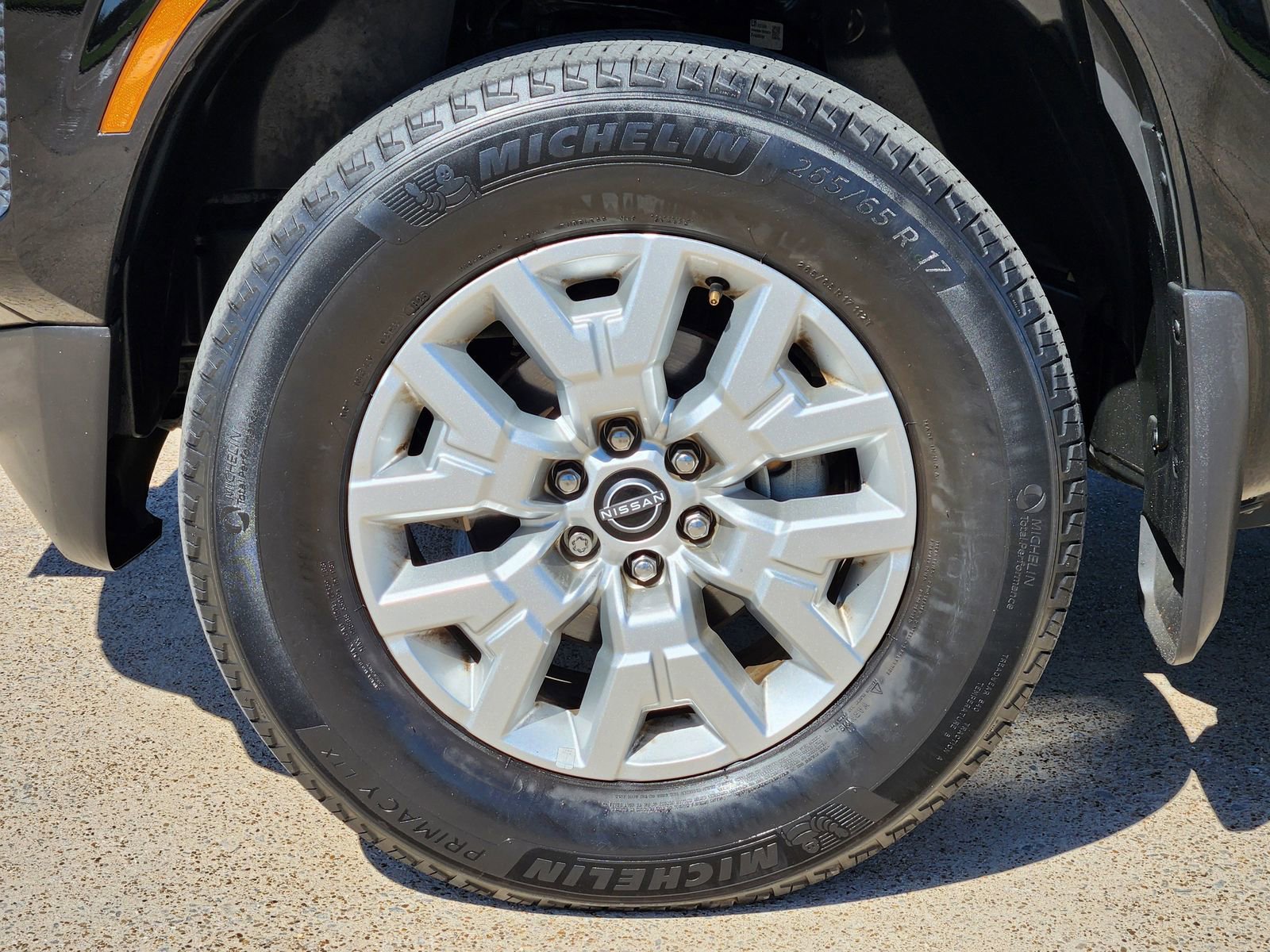 Used 2023 Nissan Frontier SV w/ Technology Package image 20