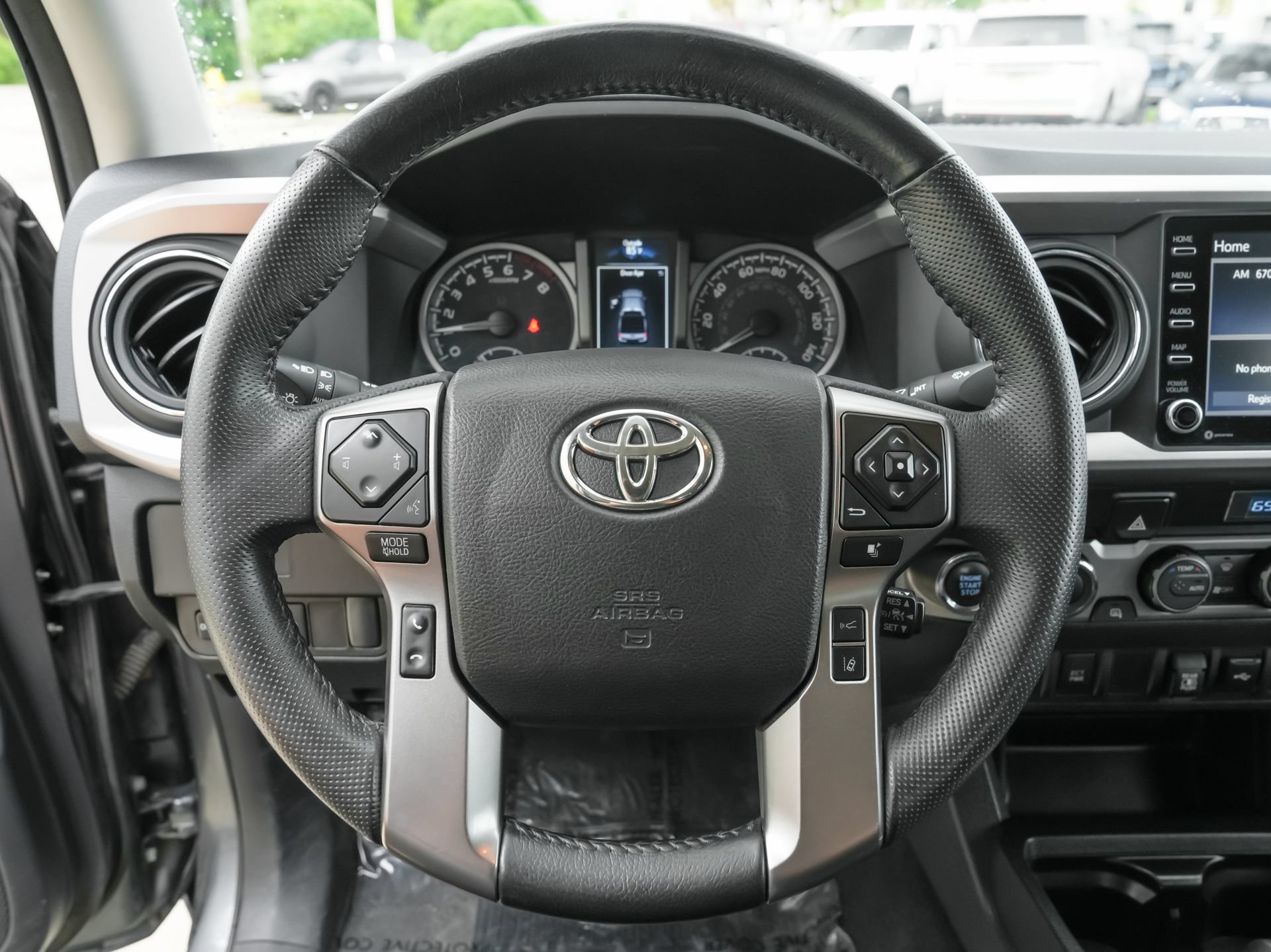 Used 2023 Toyota Tacoma SR5 AWD/4WD image 8