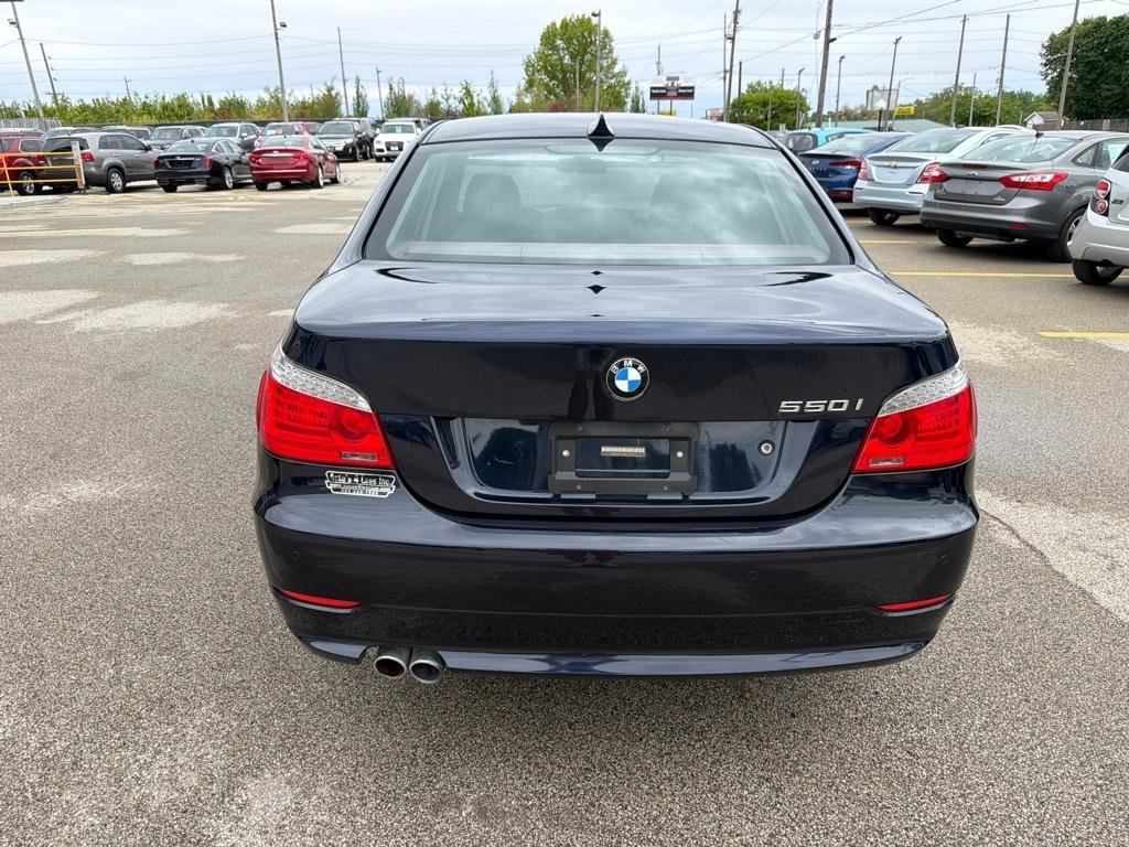 Used 2008 BMW 550i Sedan w/ Cold Weather Pkg RWD image 7