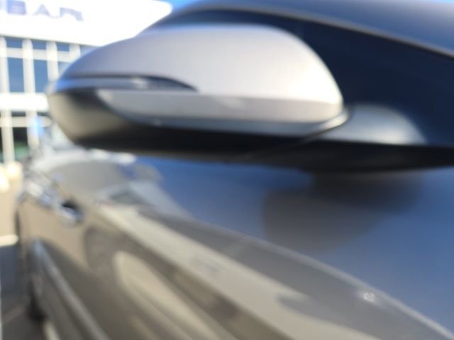 Used 2020 Hyundai Elantra Limited w/ Ultimate Package 03 FWD image 12