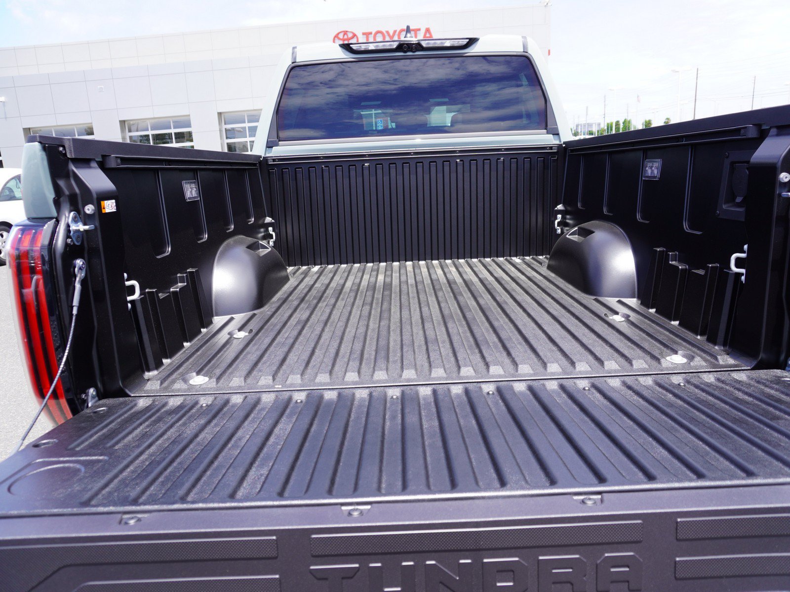 New 2026 Toyota Tundra Platinum AWD/4WD image 14