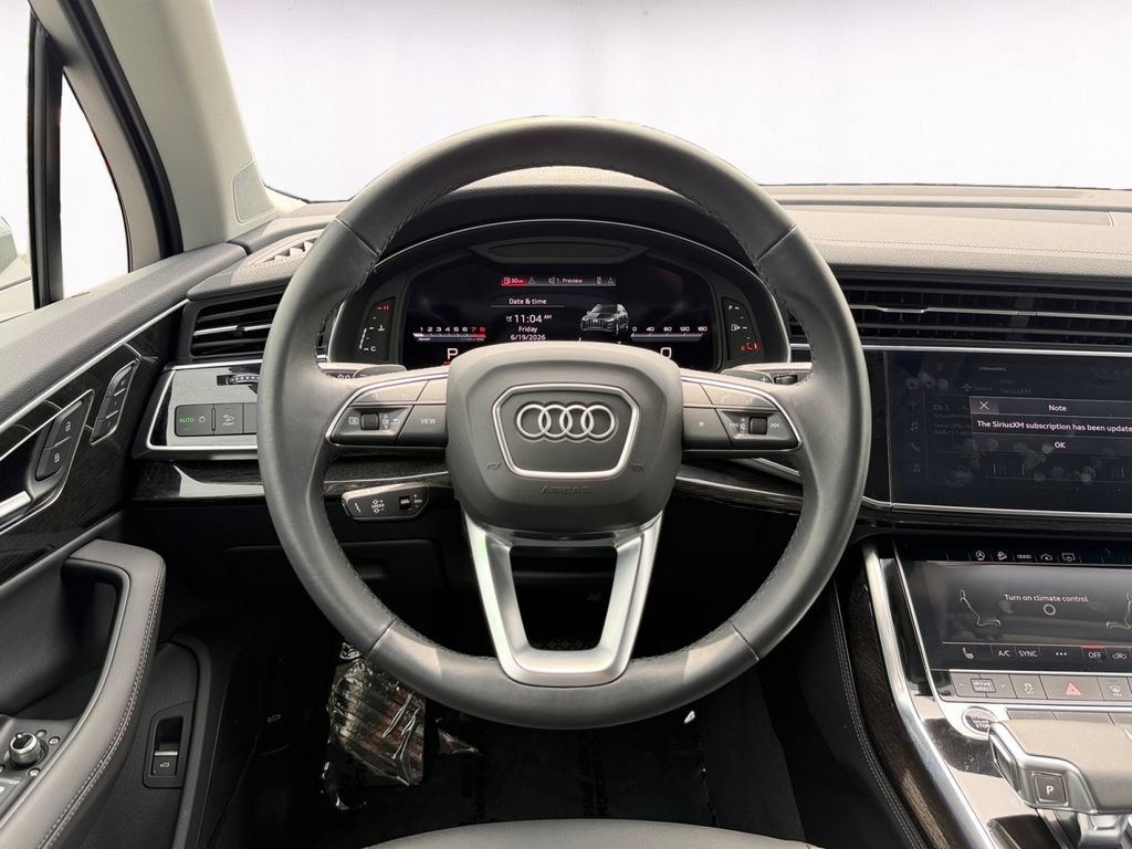 Used 2023 Audi Q7 2.0T Premium Plus w/ Premium Plus Package AWD/4WD image 12