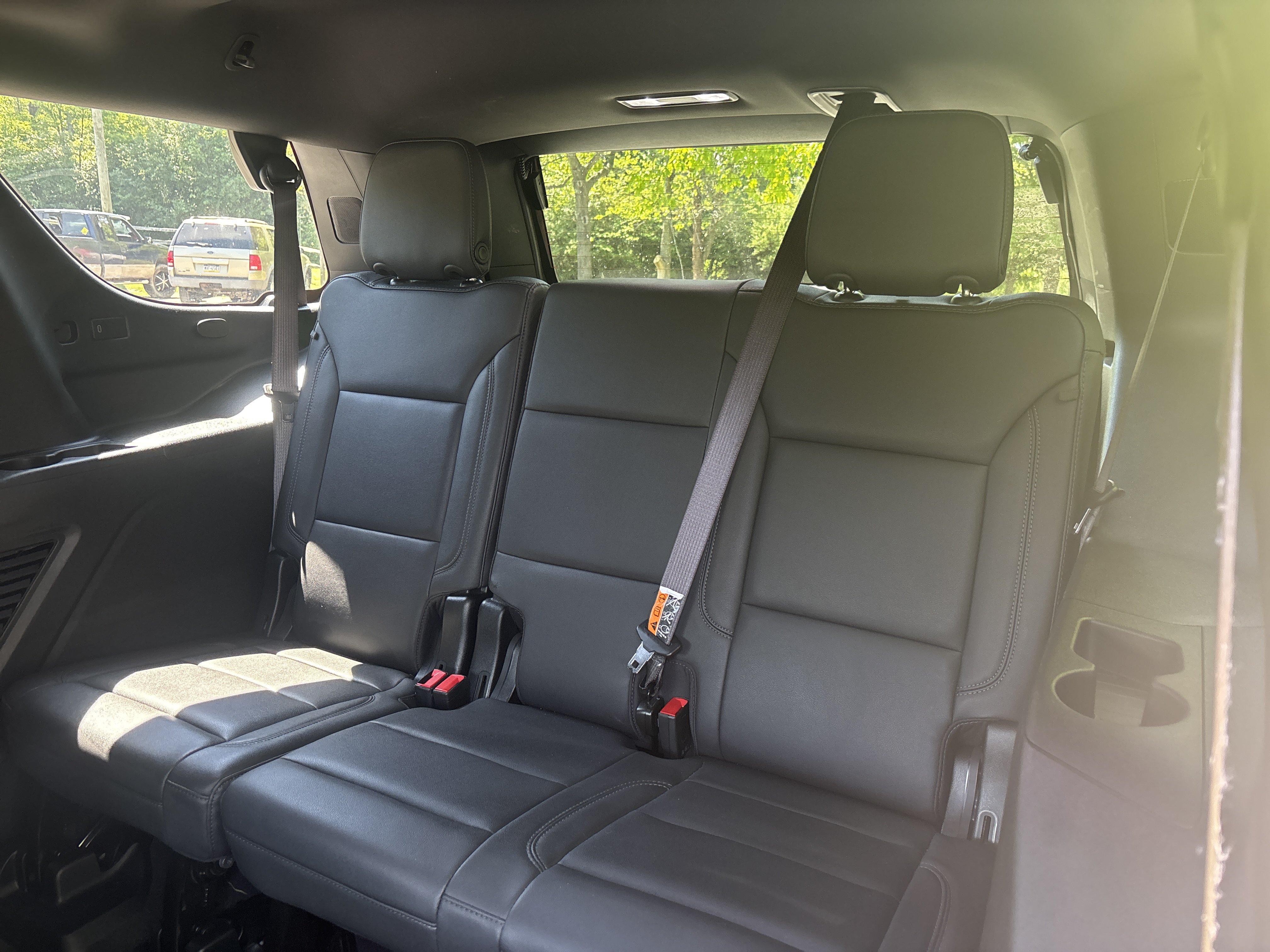 Used 2025 Chevrolet Tahoe Z71 AWD/4WD image 15