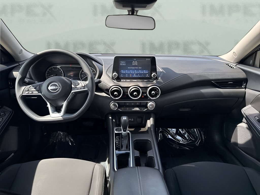 Used 2025 Nissan Sentra SV FWD image 11
