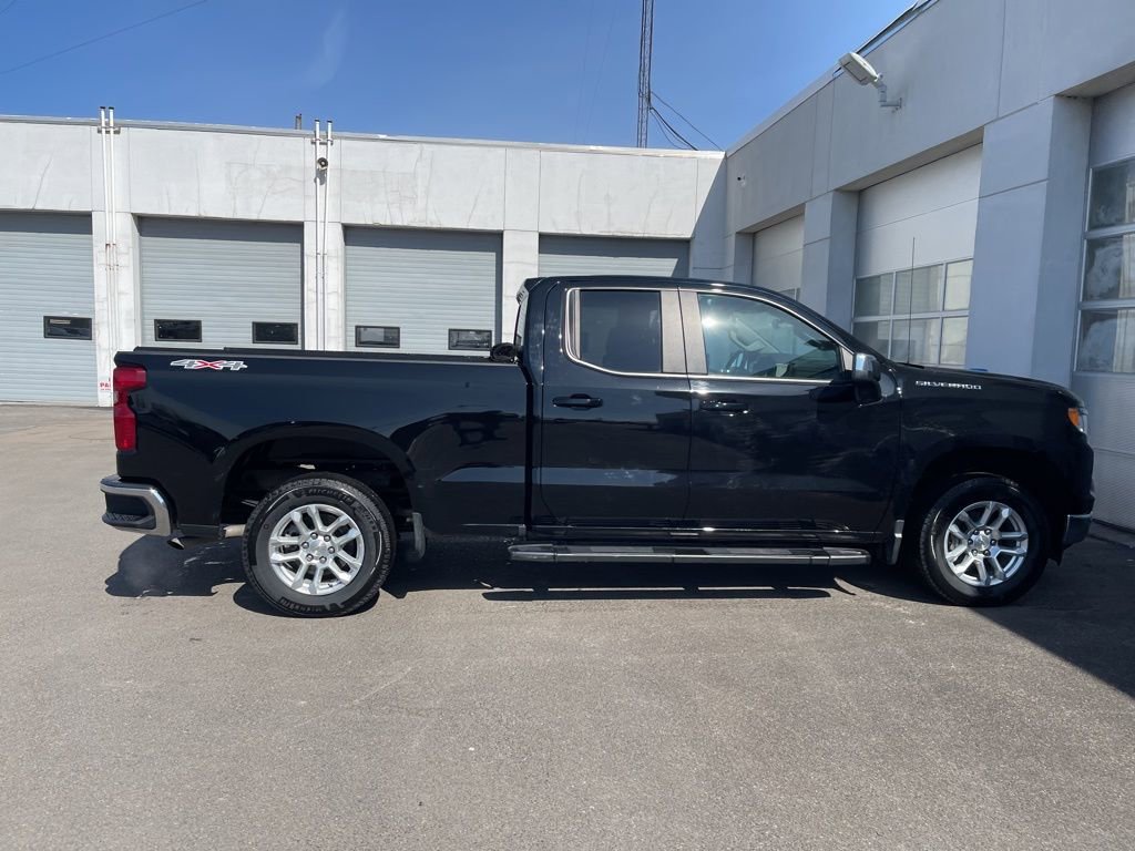 Used 2023 Chevrolet Silverado 1500 LT image 8