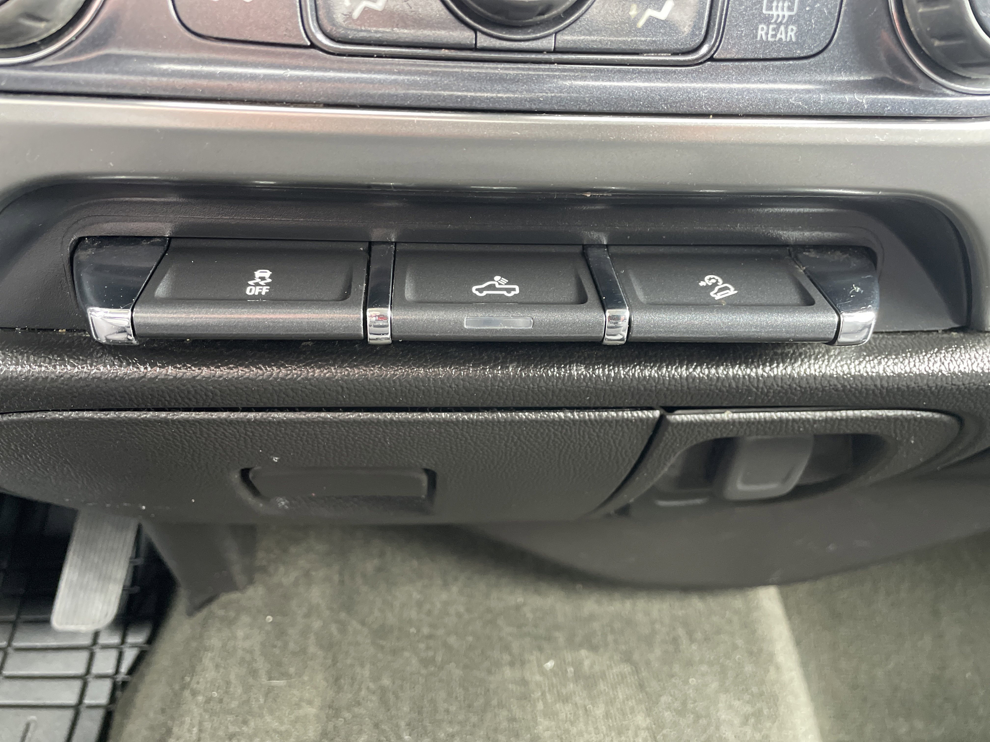 Used 2016 Chevrolet Silverado 1500 LT w/ All Star Edition image 38