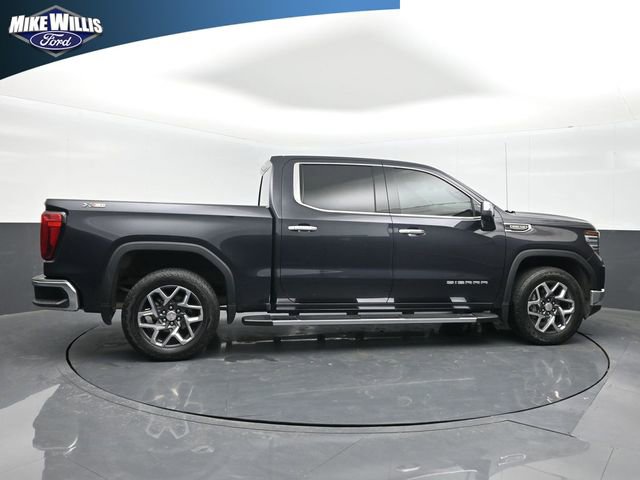 Used 2023 GMC Sierra 1500 SLT w/ SLT Premium Package AWD/4WD image 8