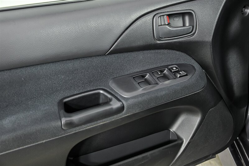 Used 2005 Mitsubishi Lancer Evolution AWD/4WD image 20