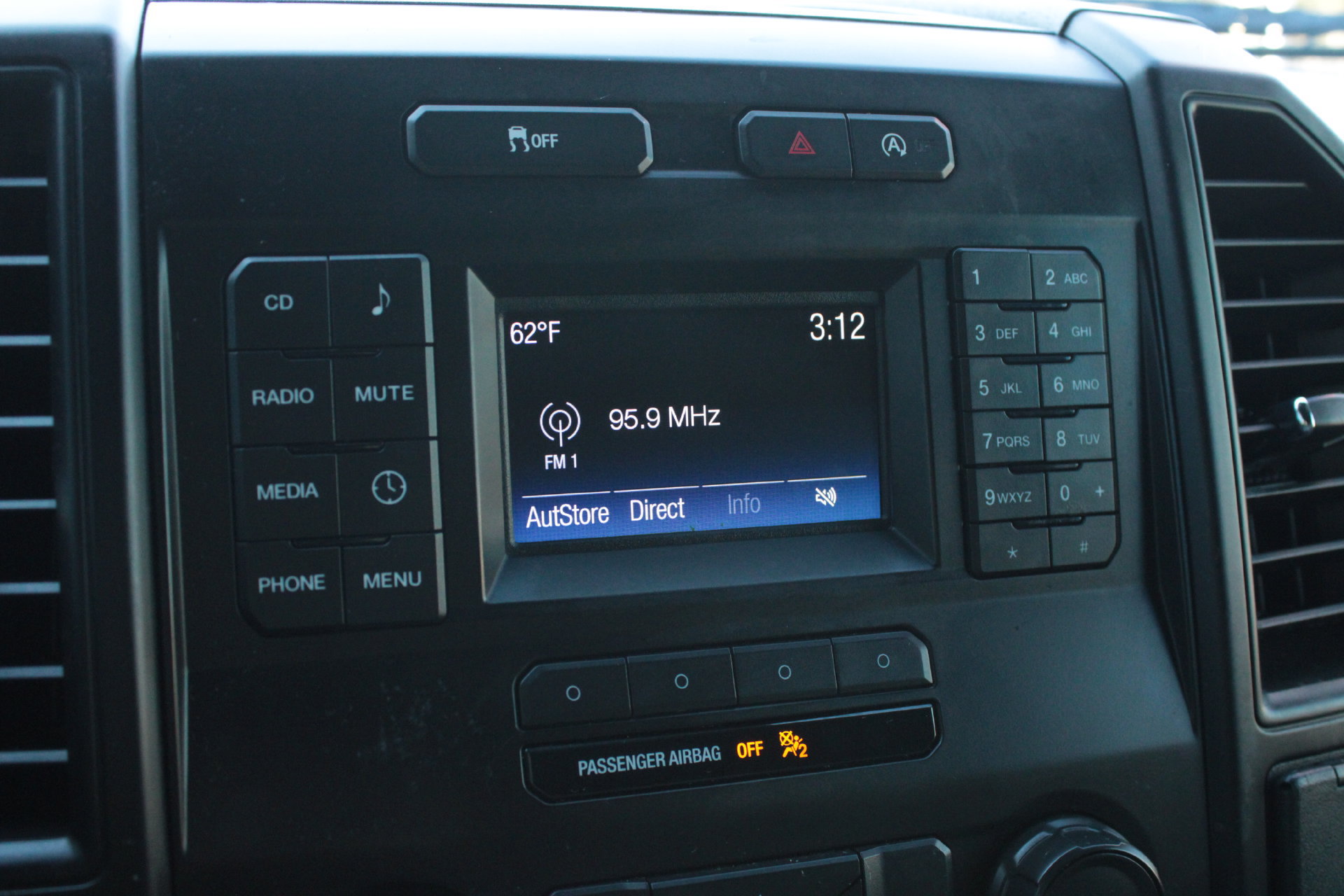 Used 2016 Ford F150 XL w/ Equipment Group 101A Mid AWD/4WD image 44