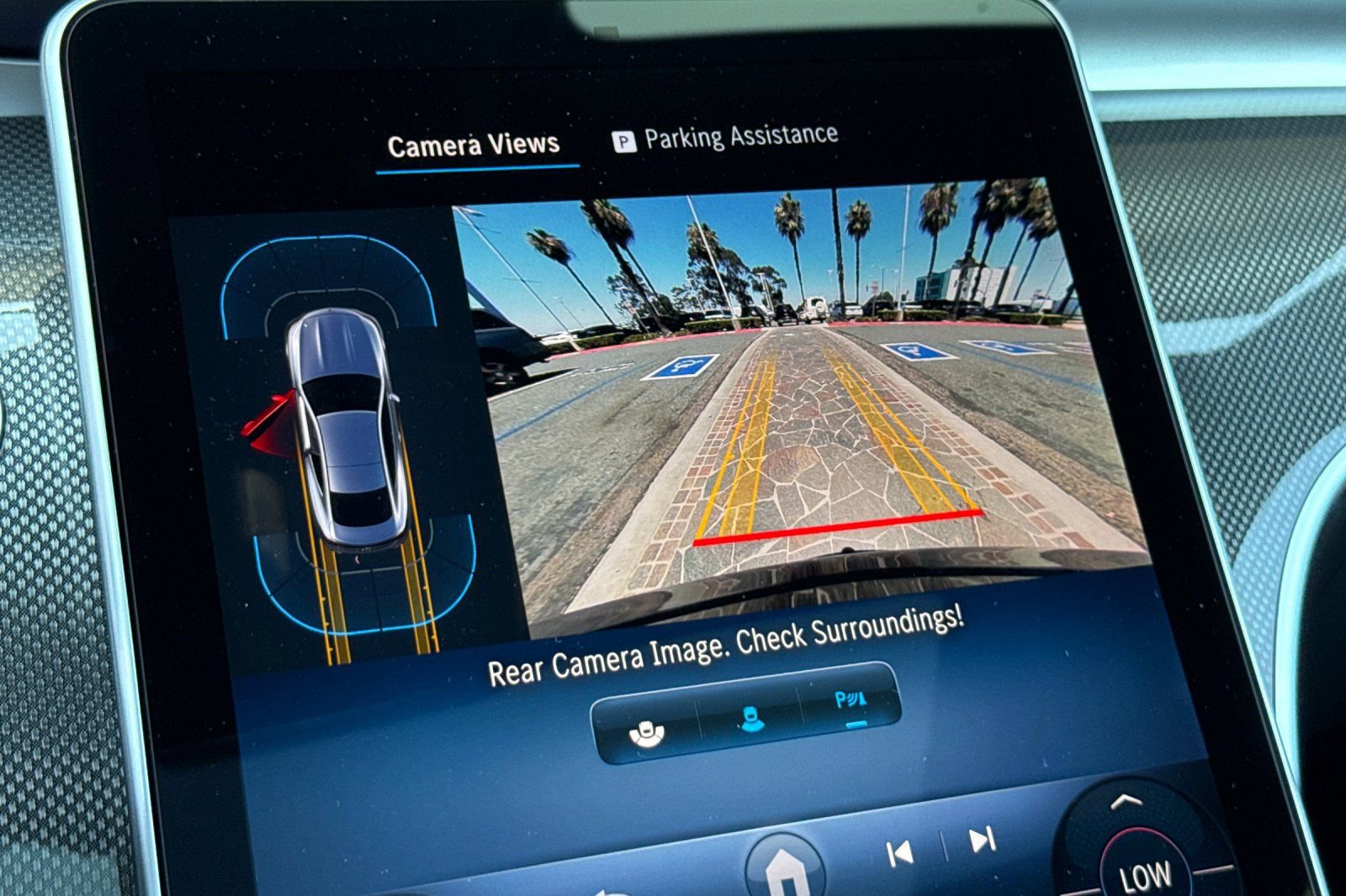 Used 2025 Mercedes-Benz CLE 300 4MATIC Coupe image 17