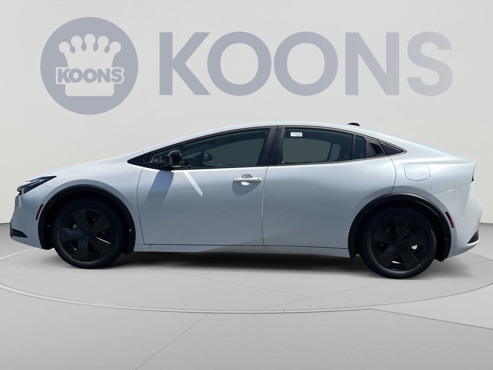 New 2026 Toyota Prius Plug-In Hybrid FWD image 2