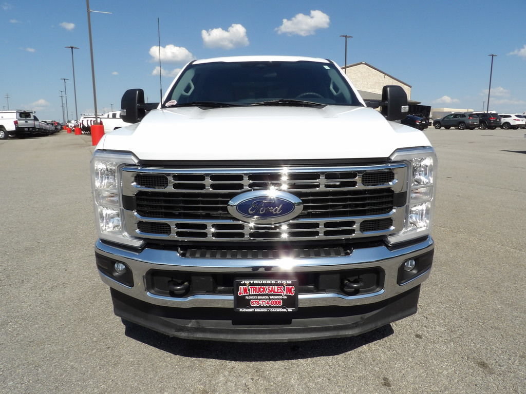 Used 2024 Ford F250 XLT w/ FX4 Off-Road Package AWD/4WD image 12
