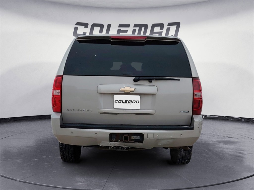 Used 2008 Chevrolet Suburban LT w/ LT Preferred Equipment Group image 4