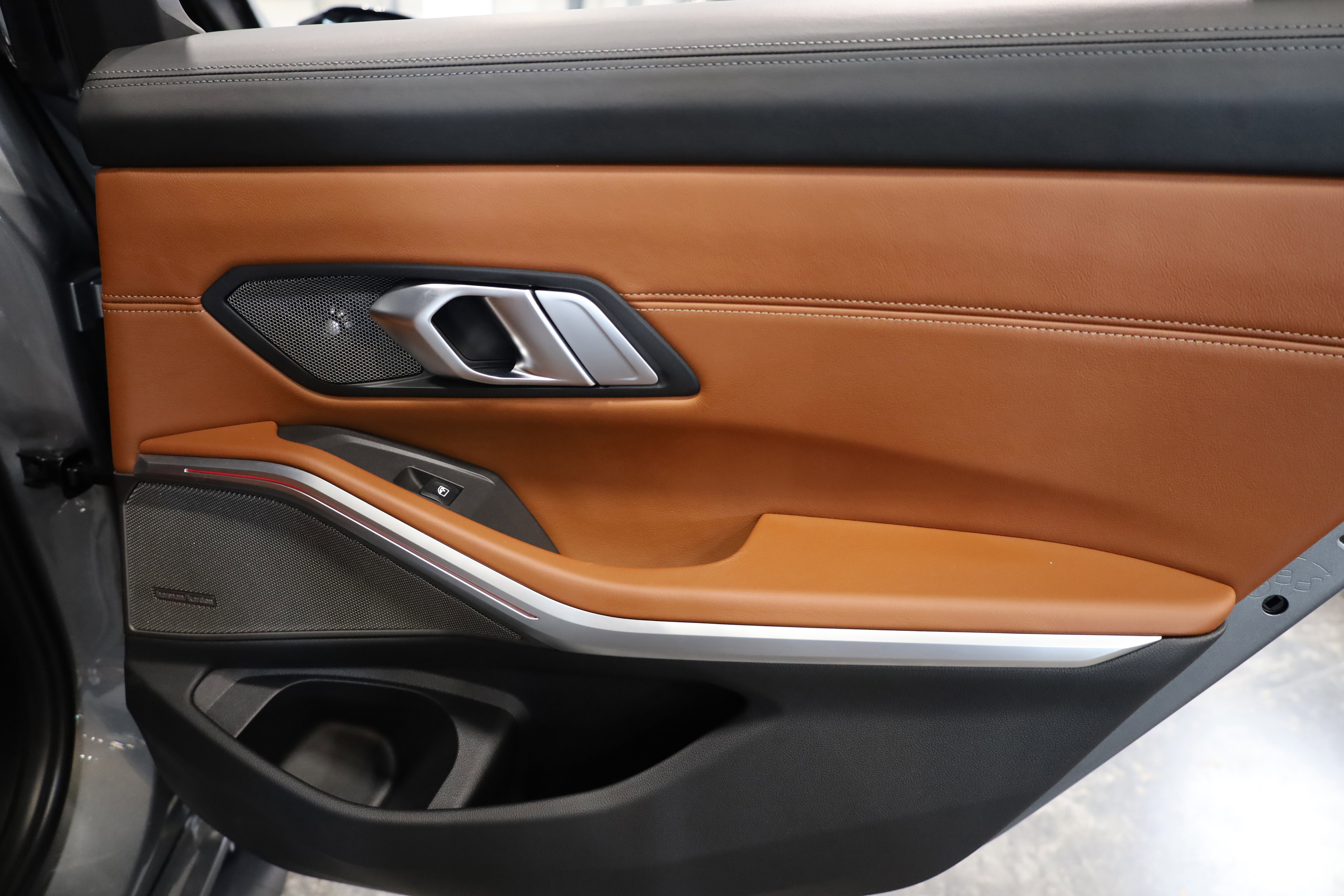 Used 2023 BMW M3 Competition w/ M Carbon Exterior Package image 37