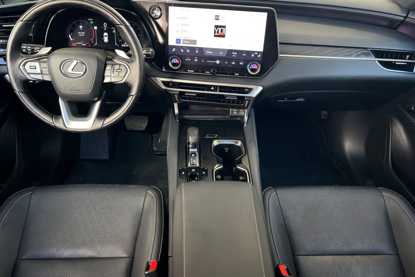 Used 2025 Lexus RX 350 Premium Plus w/ Accessory Package FWD image 4
