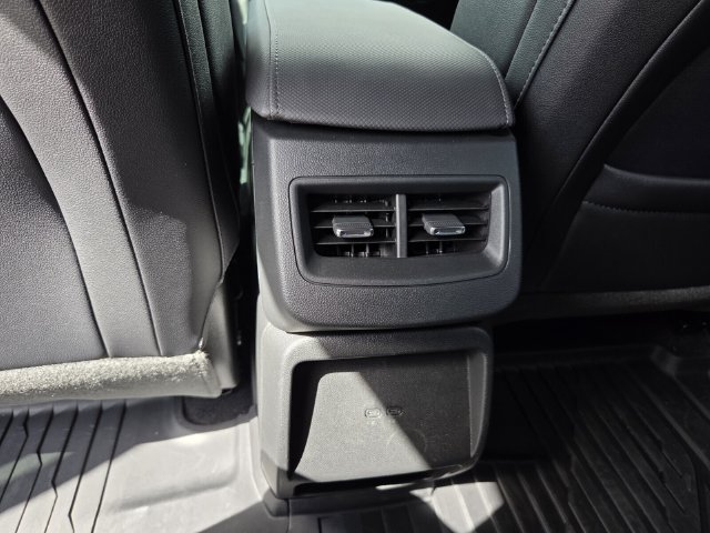 Certified 2026 Chevrolet Equinox EV RS FWD image 14