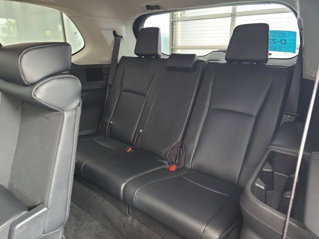 Used 2024 Toyota Grand Highlander XLE image 34