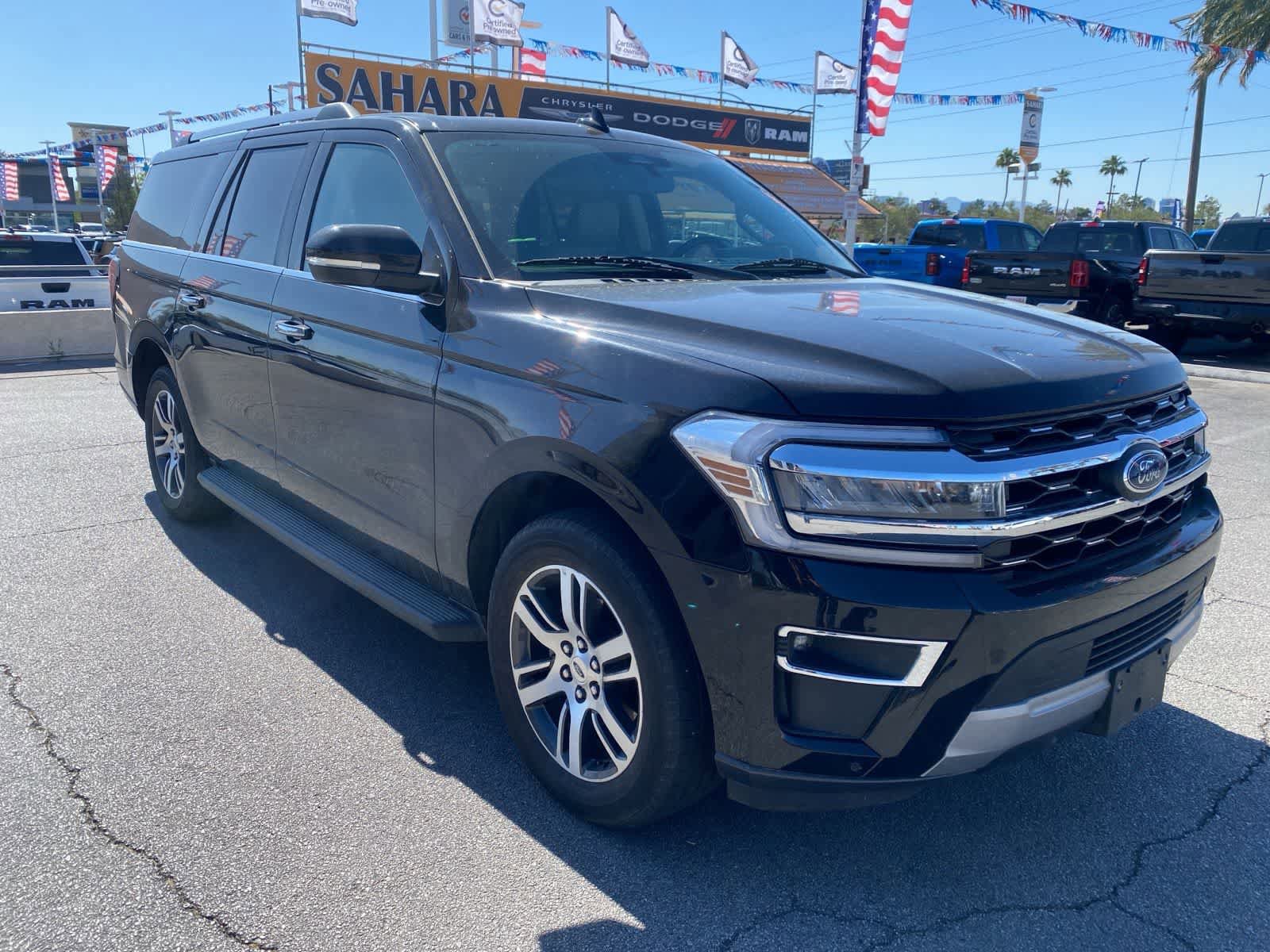 Used 2024 Ford Expedition Max Limited RWD image 3
