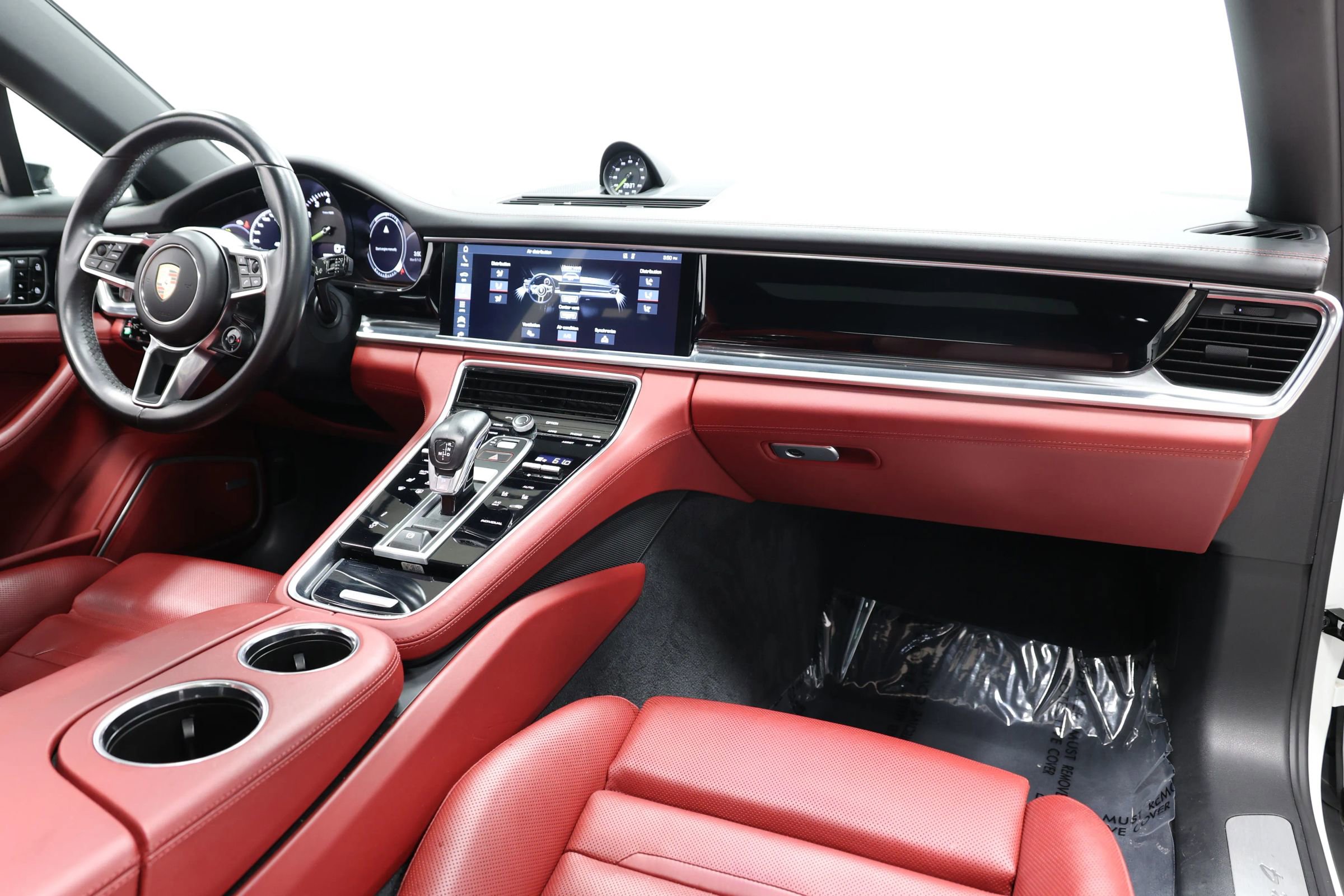 Used 2019 Porsche Panamera 4 AWD/4WD image 98