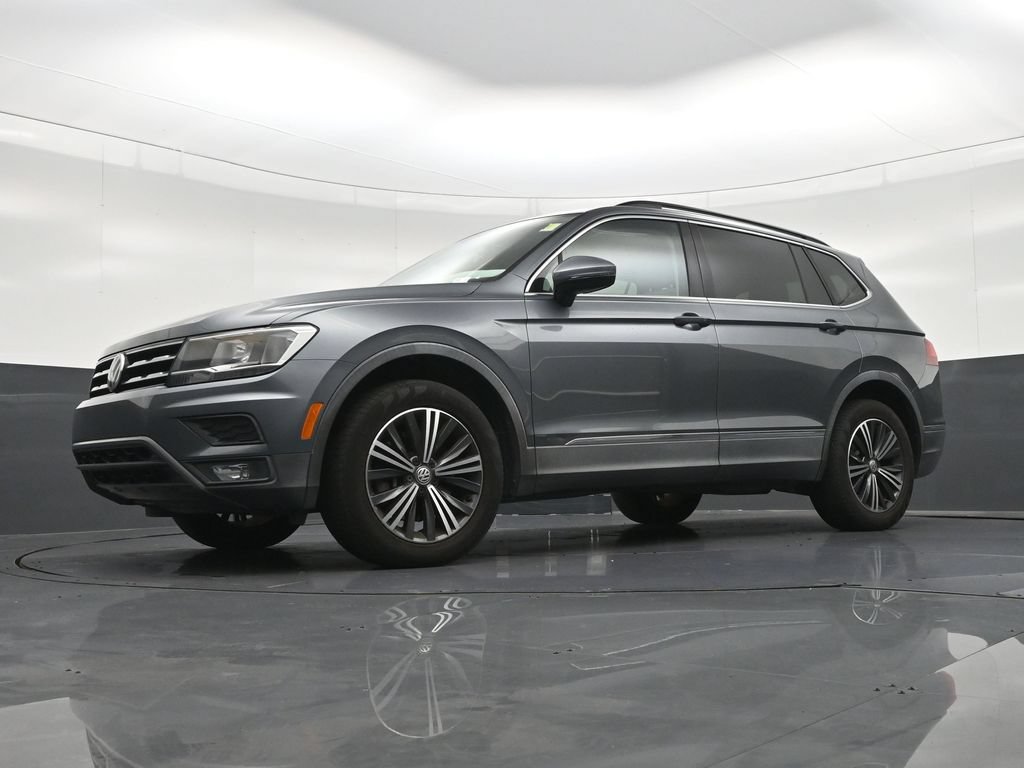 Used 2018 Volkswagen Tiguan SE w/ 18" Alloy Wheels Package FWD image 23