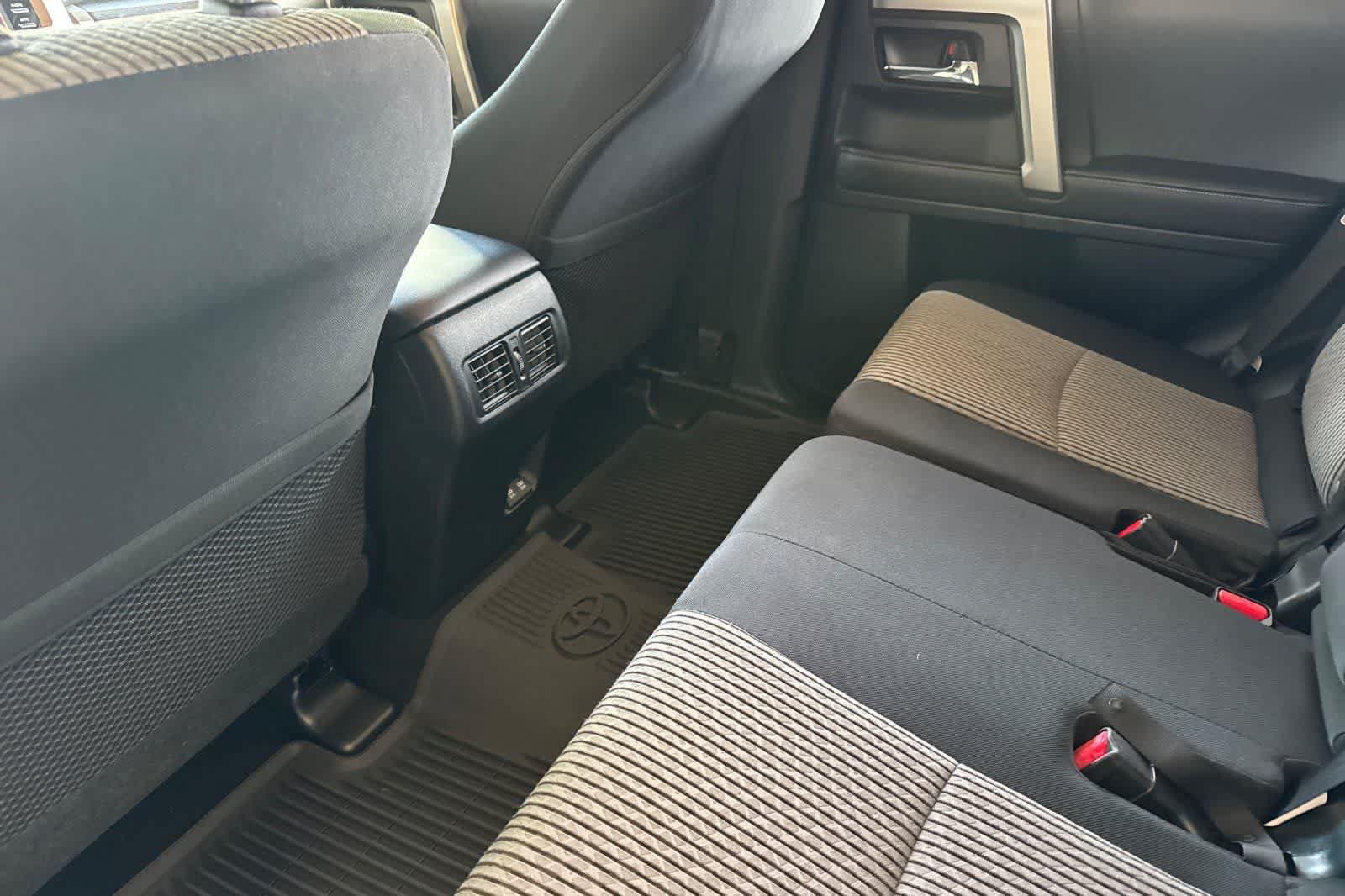 Used 2022 Toyota 4Runner SR5 RWD image 5