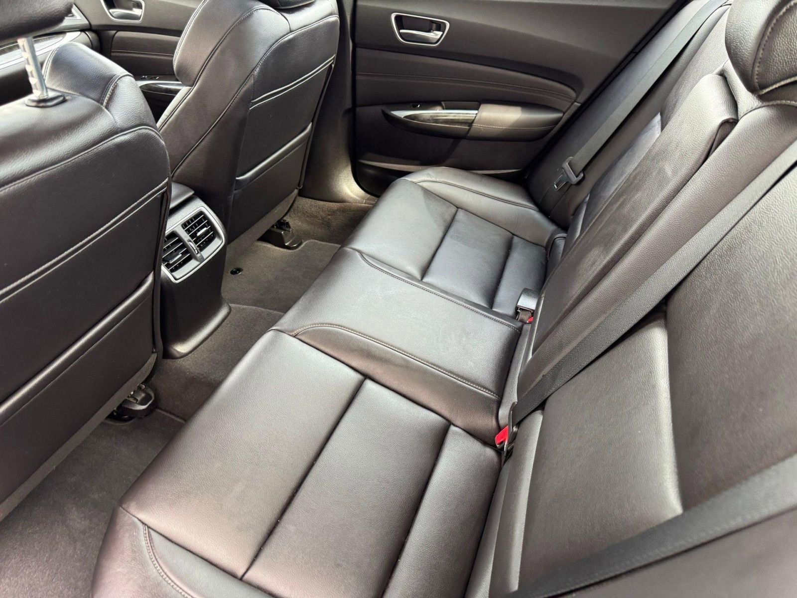 Used 2020 Acura TLX image 19