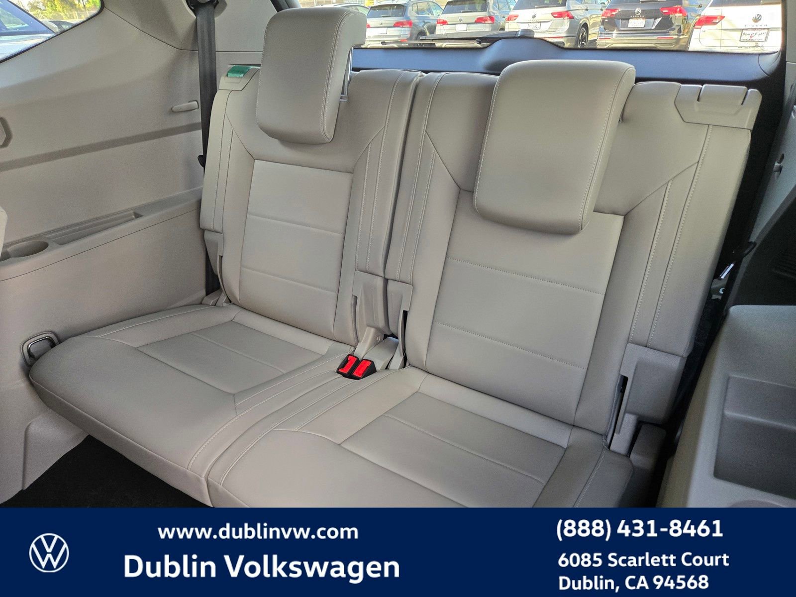 Used 2023 Volkswagen Atlas SE w/ Panoramic Sunroof Package FWD image 13