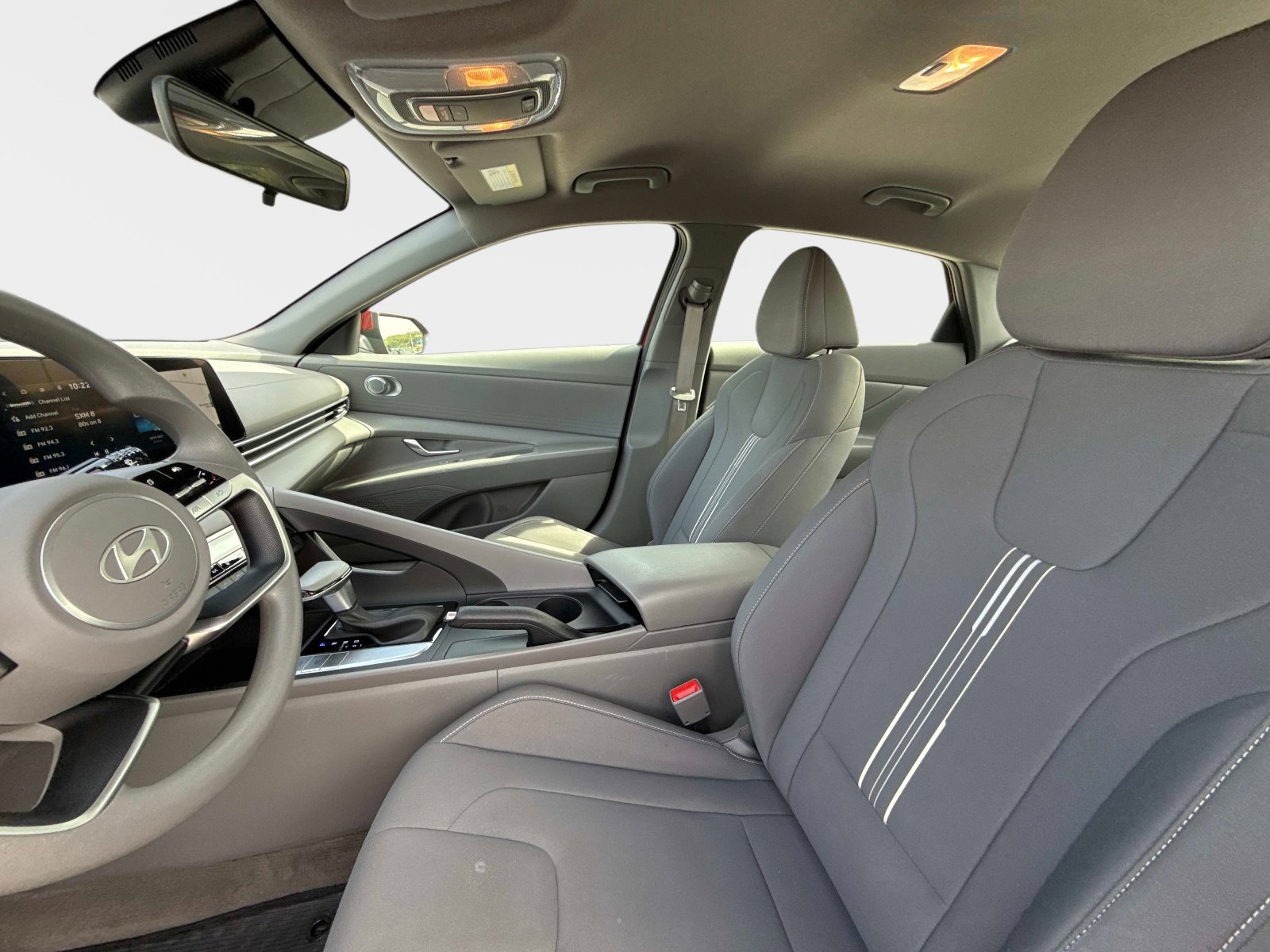 Used 2024 Hyundai Elantra SEL image 22