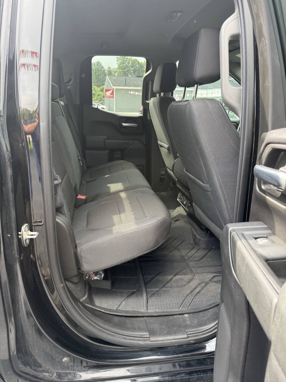 Used 2019 Chevrolet Silverado 1500 LT w/ All-Star Edition AWD/4WD image 12