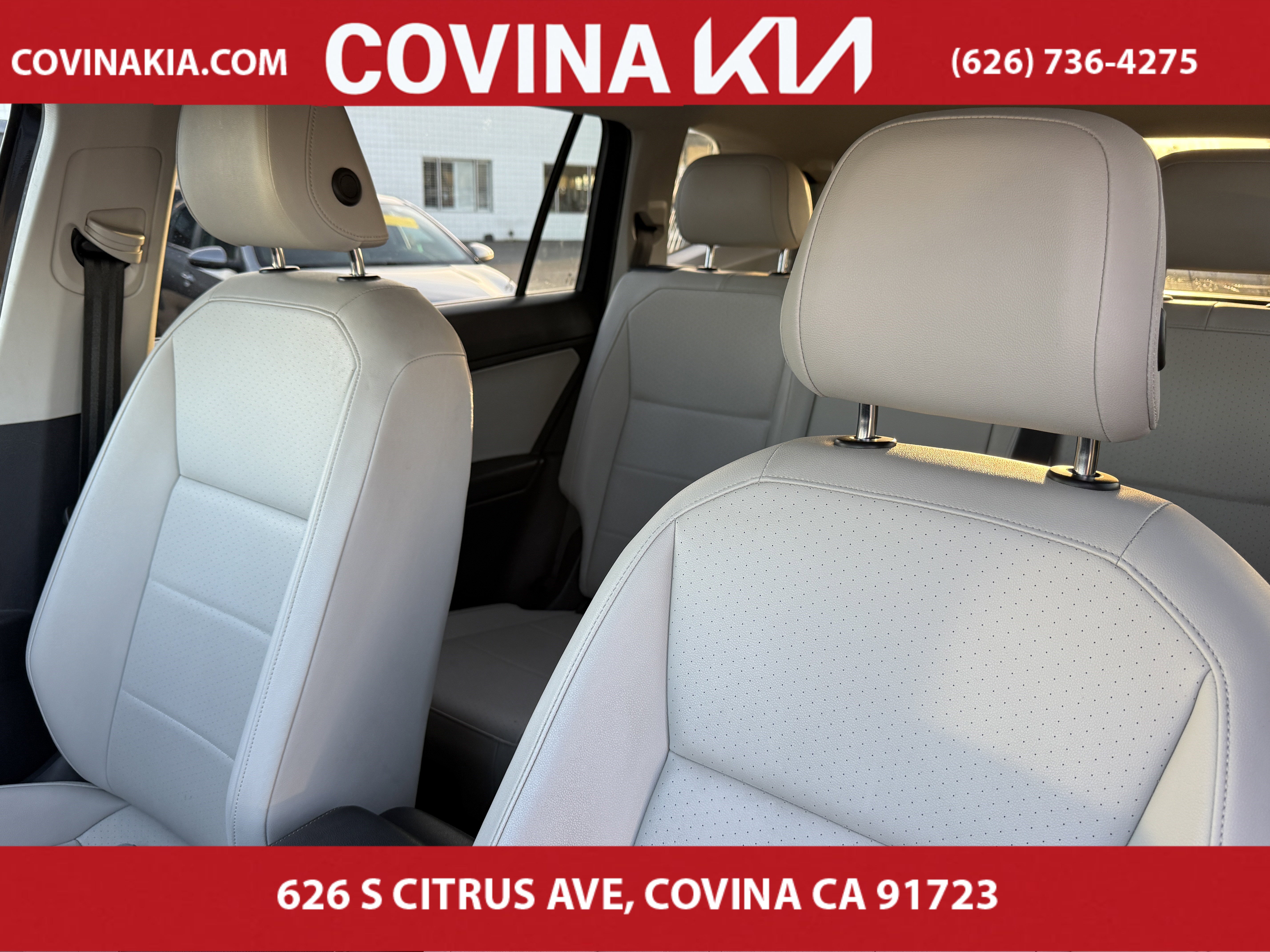 Used 2021 Volkswagen Tiguan SE w/ Panoramic Sunroof Package image 16