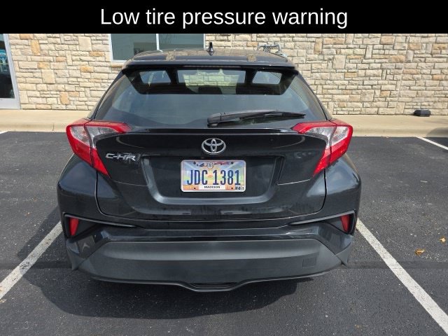 Used 2018 Toyota C-HR XLE FWD image 5