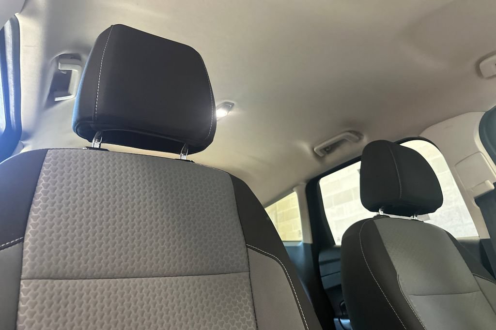 Used 2017 Ford Escape SE w/ Equipment Group 201A AWD/4WD image 17