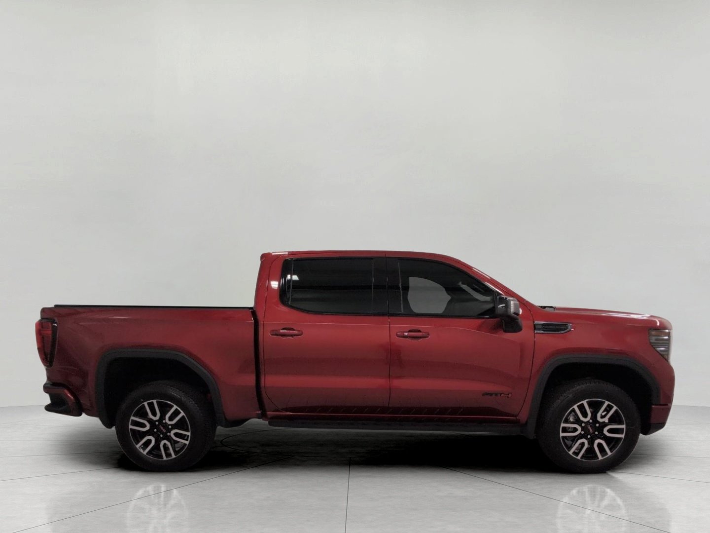 Used 2023 GMC Sierra 1500 AT4 w/ AT4 Premium Package AWD/4WD image 11
