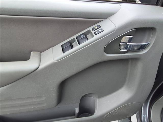 Used 2019 Nissan Frontier SL RWD image 9