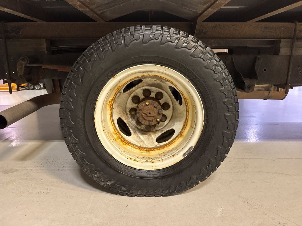 Used 2019 Ford E-350 and Econoline 350 Super Duty w/ Power Windows & Locks Group RWD image 8