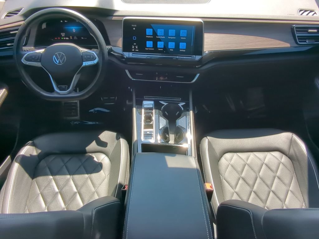 Used 2025 Volkswagen Atlas SEL Premium R-Line AWD/4WD image 14