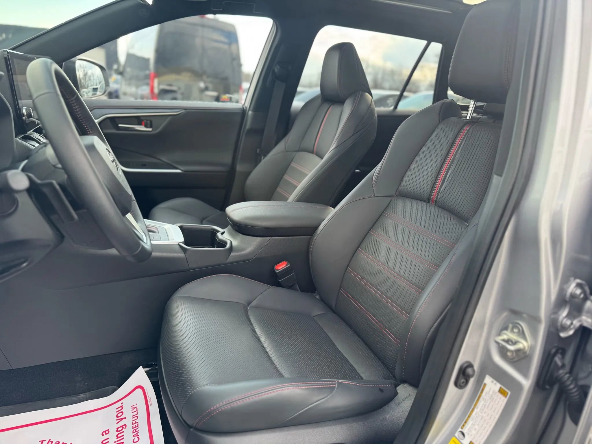 Used 2025 Toyota RAV4 XSE w/ Premium Package image 7