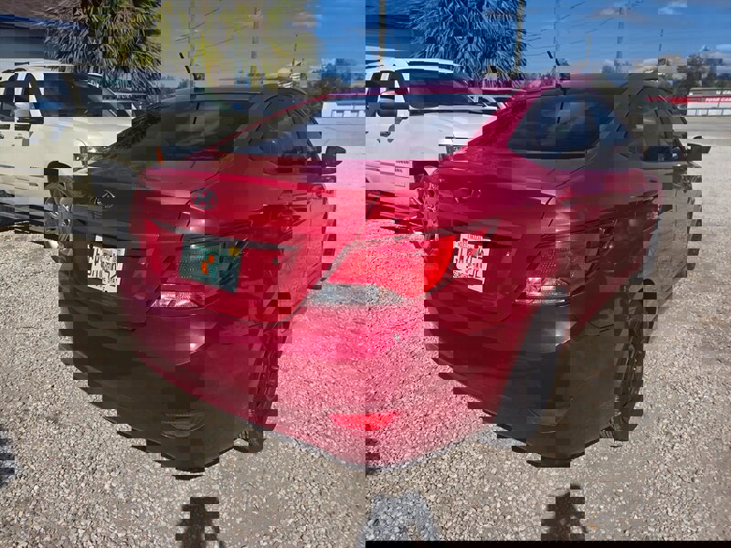 Used 2013 Hyundai Accent GLS w/ Premium Pkg image 3