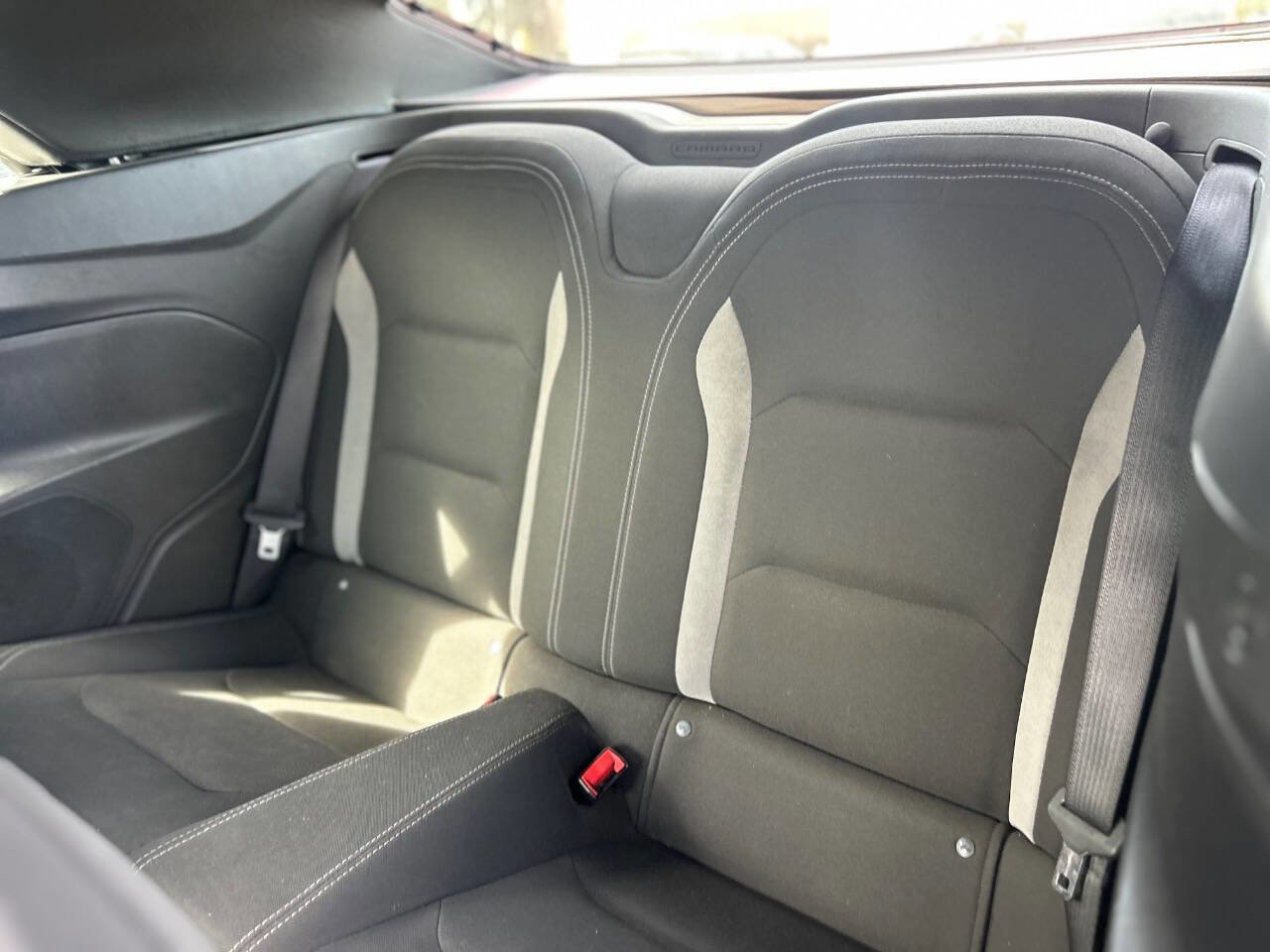 Used 2020 Chevrolet Camaro LT image 15