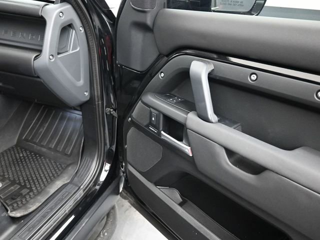 Used 2025 Land Rover Defender 110 S AWD/4WD image 25
