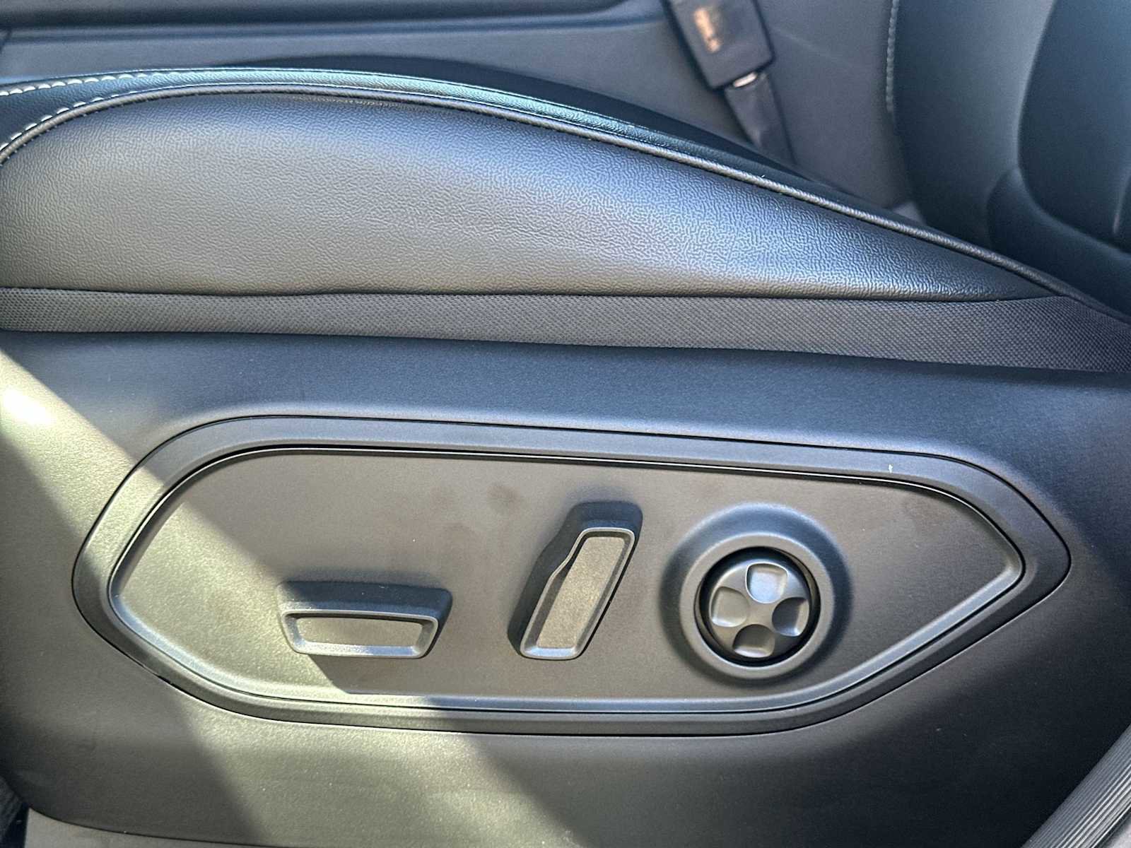 New 2025 Jeep Grand Cherokee Limited image 14