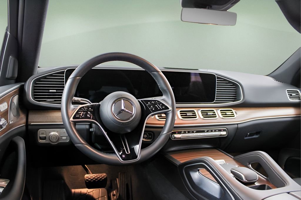 Used 2025 Mercedes-Benz GLE 350 4MATIC image 14