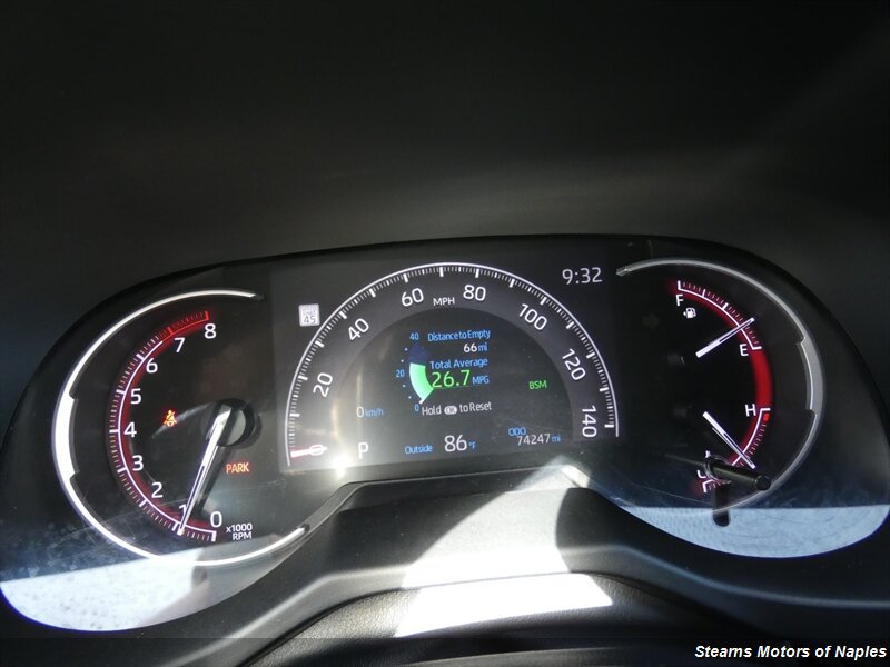 Used 2023 Toyota RAV4 XLE w/ Convenience Package FWD image 21