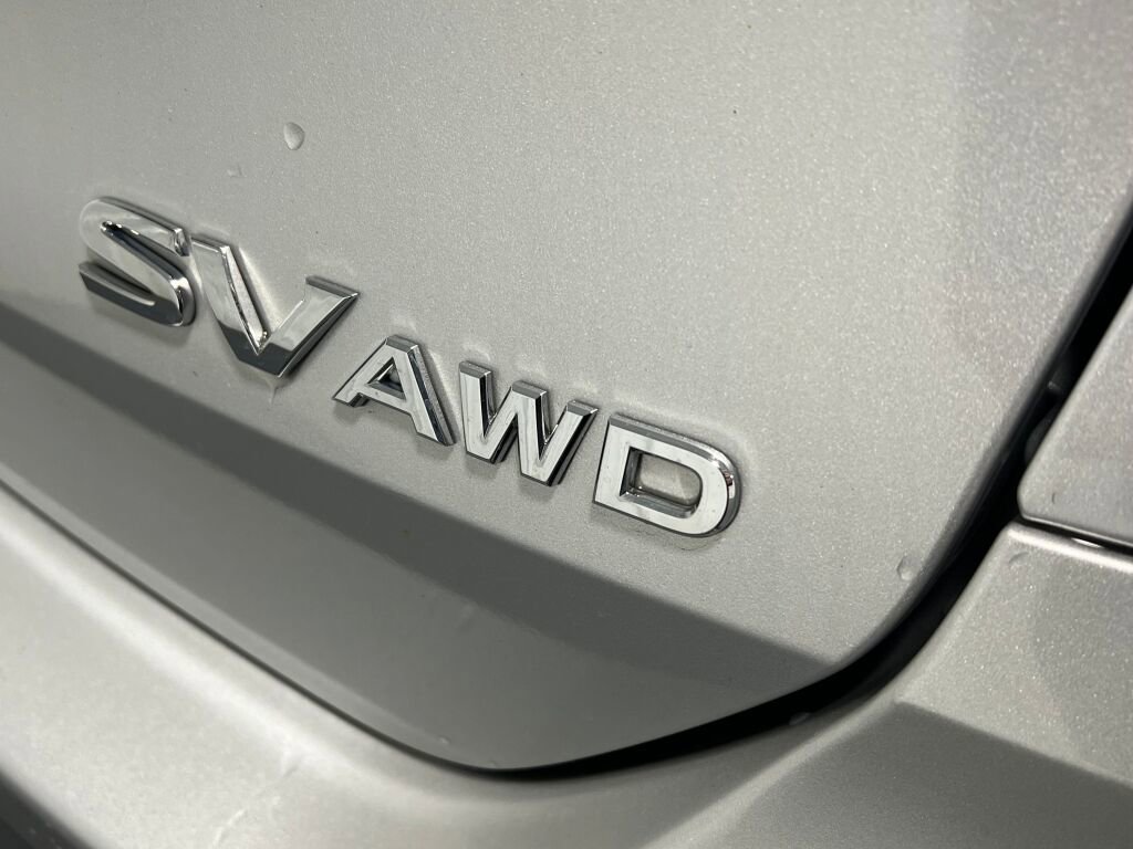 Used 2019 Nissan Rogue SV image 16